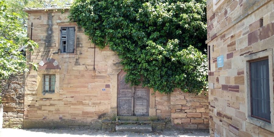Kampos Chios Countryside Walk – Citrus Gardens & Mansions