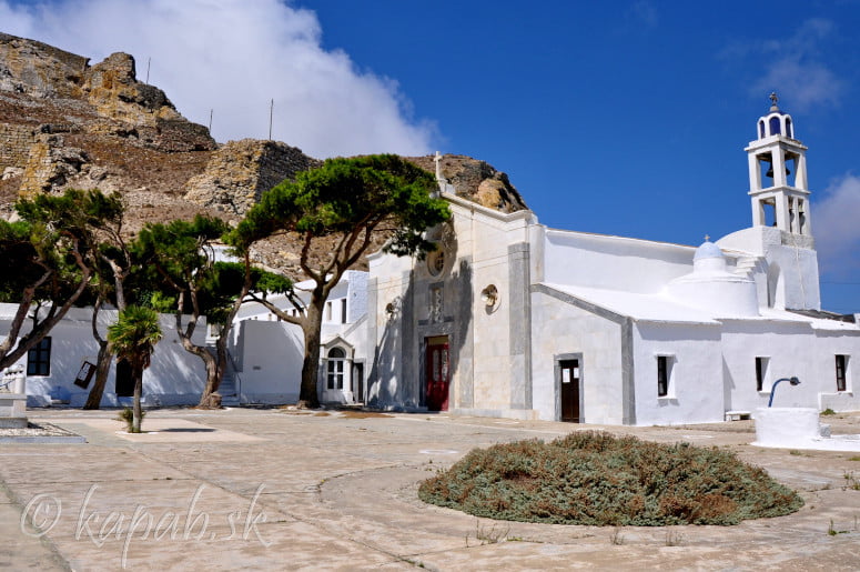 Tinos, Festival of the Monastery of the Sacred Heart - Gastronomy Tours Exomvourgo