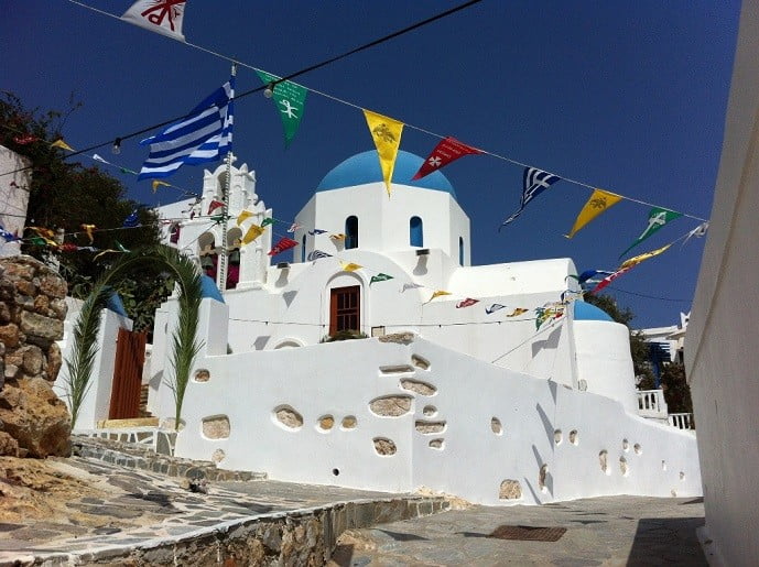Donousa, Festival tou Stavrou (‘of the Cross’) - Gastronomy Tours Greece and mountain in the background