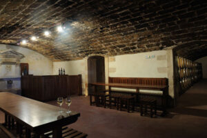 Agia-Triada-Gallery-08.jpg