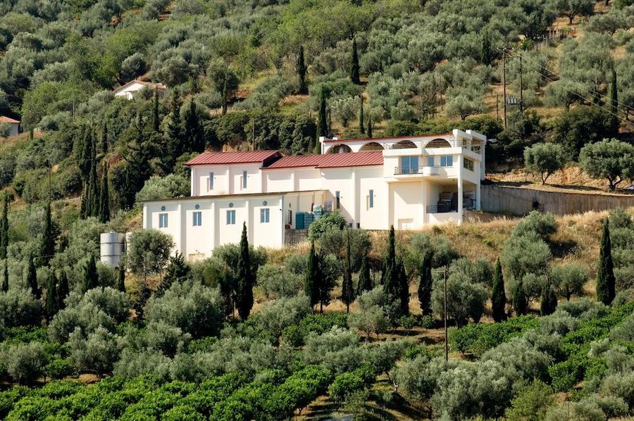 Rouvalis Wines - Gastronomy Tours Rouvalis Wines