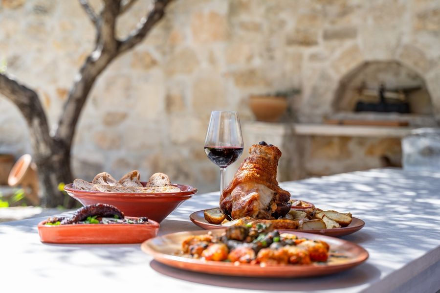 An Interactive Tasting Experience at Cold Cuts Kassakis - Gastronomy Tours An Interactive Tasting Experience at Cold Cuts Kassakis