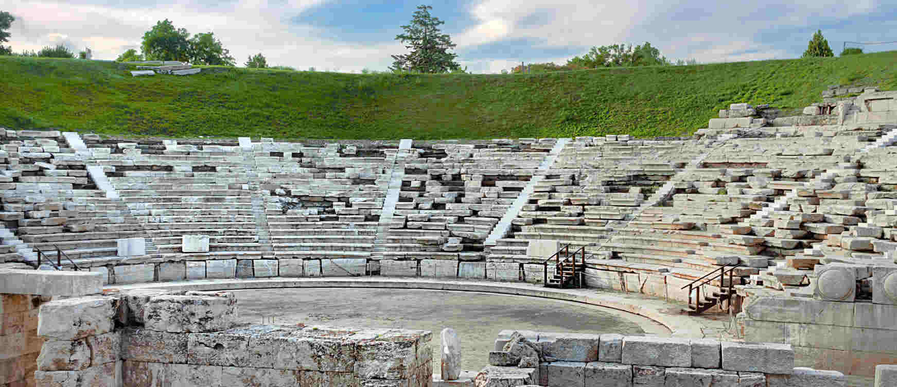 The Best Larissa Food Tours - Gastronomy Tours an old stone amphitheater