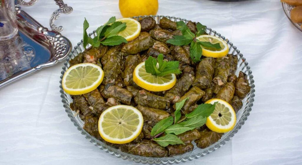 mystika apo tin argyro gia ta ntolmadakia tis giagias 1320x720 1 - Gastronomy Tours