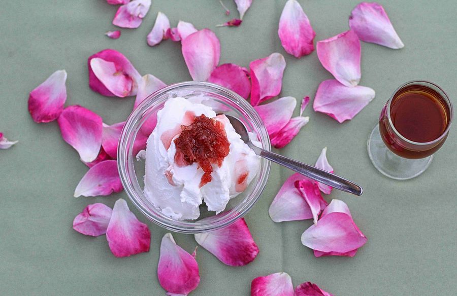Ta Agiorgousika - Rose deli products - Gastronomy Tours Ta Agiorgousika – Rose deli products