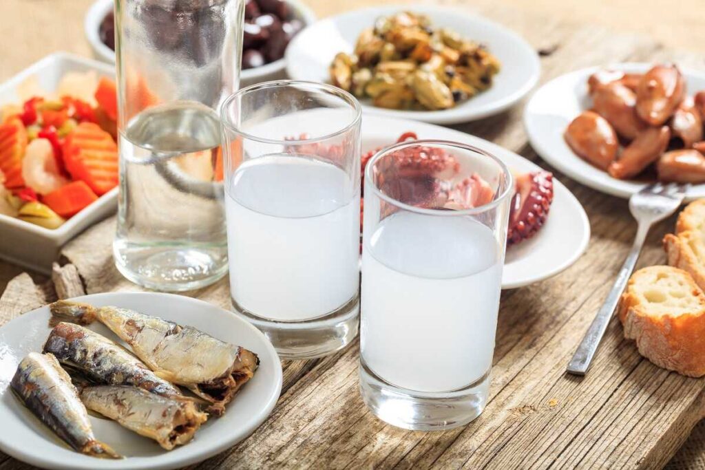 Ouzo - Gastronomy Tours Ouzo and meze