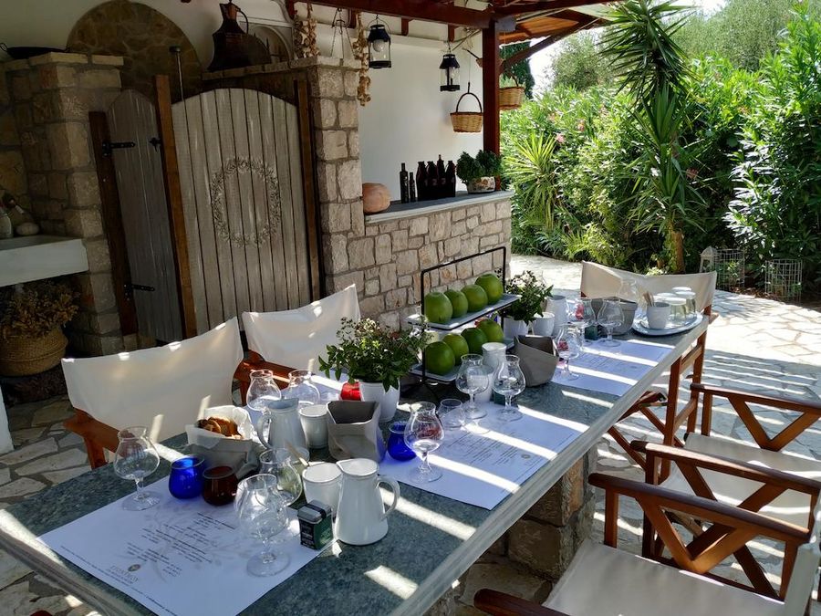 Tour, Tasting and Food Pairing at Evonymon
