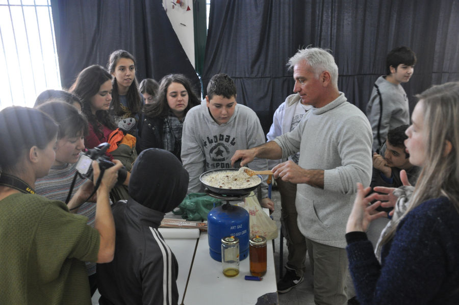How to Make Superfoods at The Bear's Honey - Gastronomy Tours How to Make Superfoods at The Bear’s Honey
