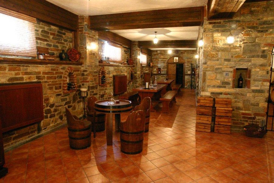 Olenos Estate